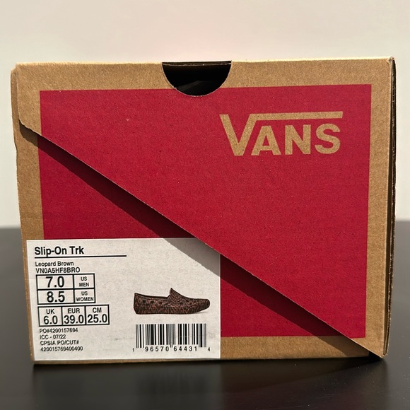 NIB Vans Slip-On Trek Shoes - Picture 2 of 8